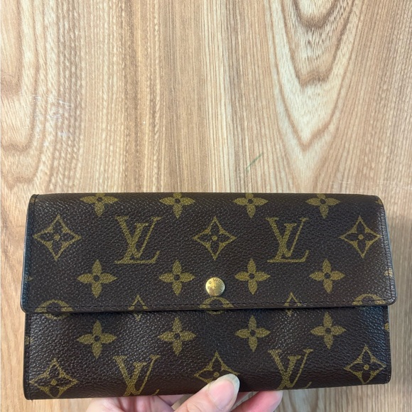 Auth Louis Vuitton monogram Sarah wallet Firm price - Picture 2 of 12